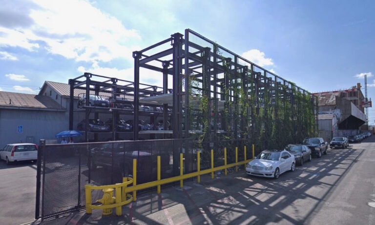 Hyperloop Campus TP500 Triple Stackers