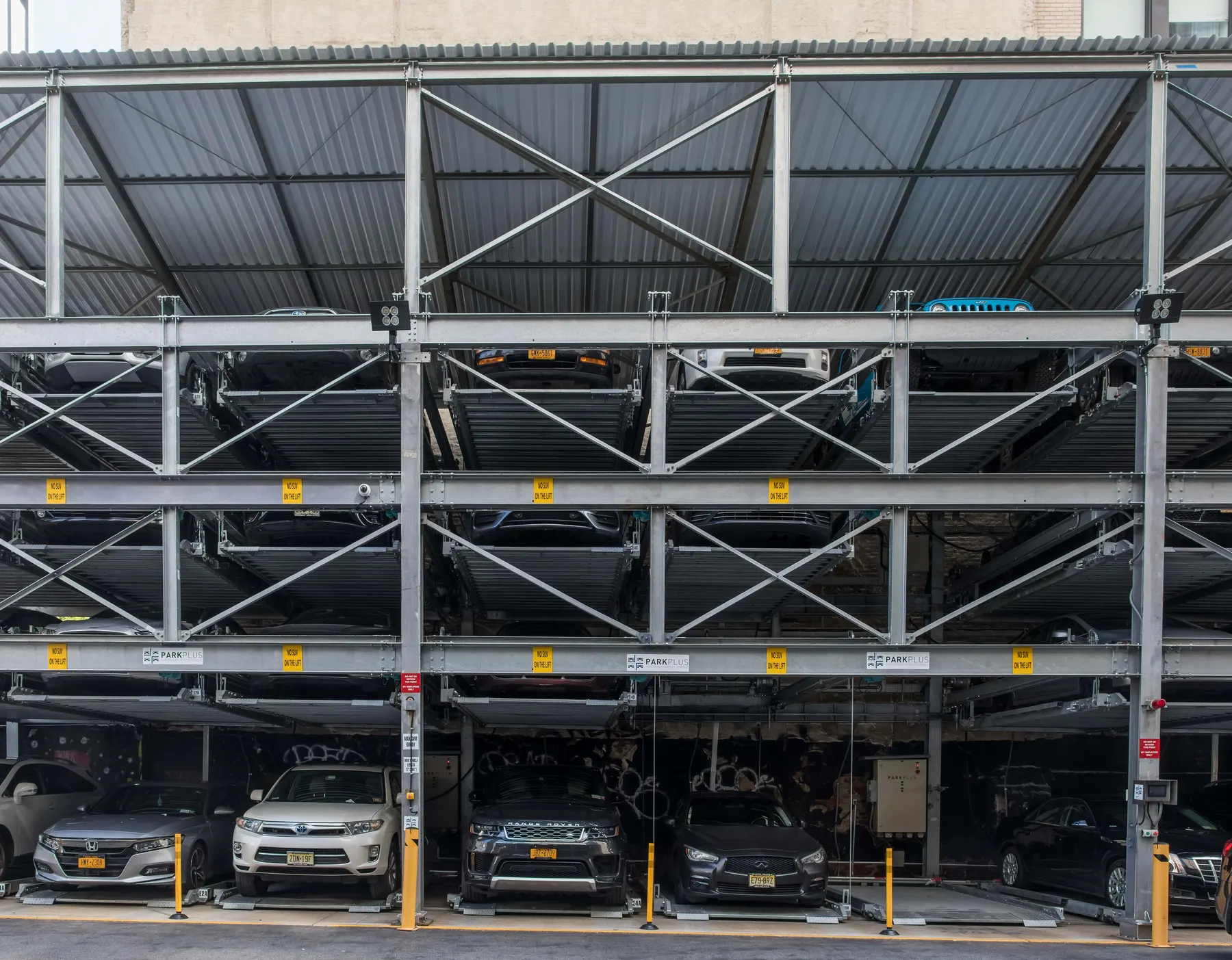 4-High Lift-Slide Puzzle Parking System at 11 W 28th St, Manhattan — platform detail
